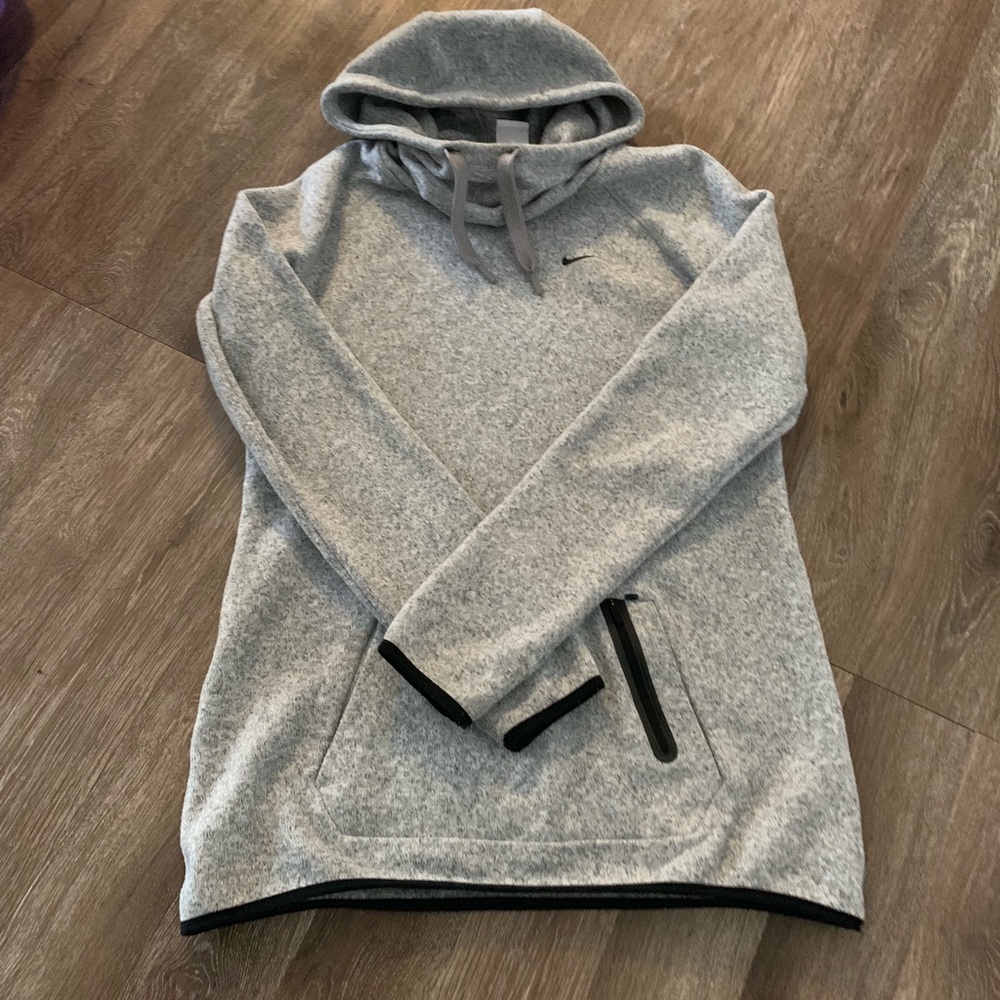 Women’s NIKE sweatshirt